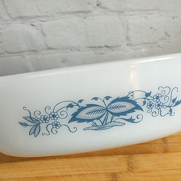 VINTAGE Glasbake Blue Onion pattern oval Casserole Dish 1 qt - Picture 4 of 8